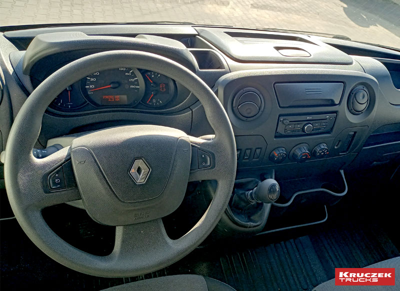 wypożyczalnia busów renault master